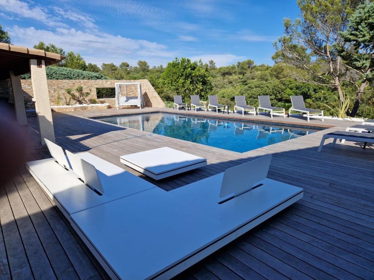 Magnifique villa de luxe au coeur de la garrigue Nîmes Extérieur photo