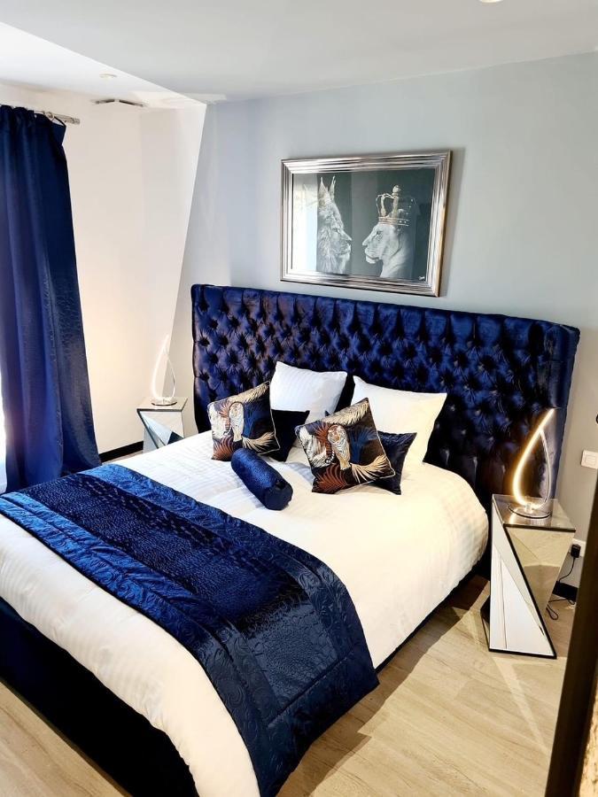 Magnifique villa de luxe au coeur de la garrigue Nîmes Extérieur photo