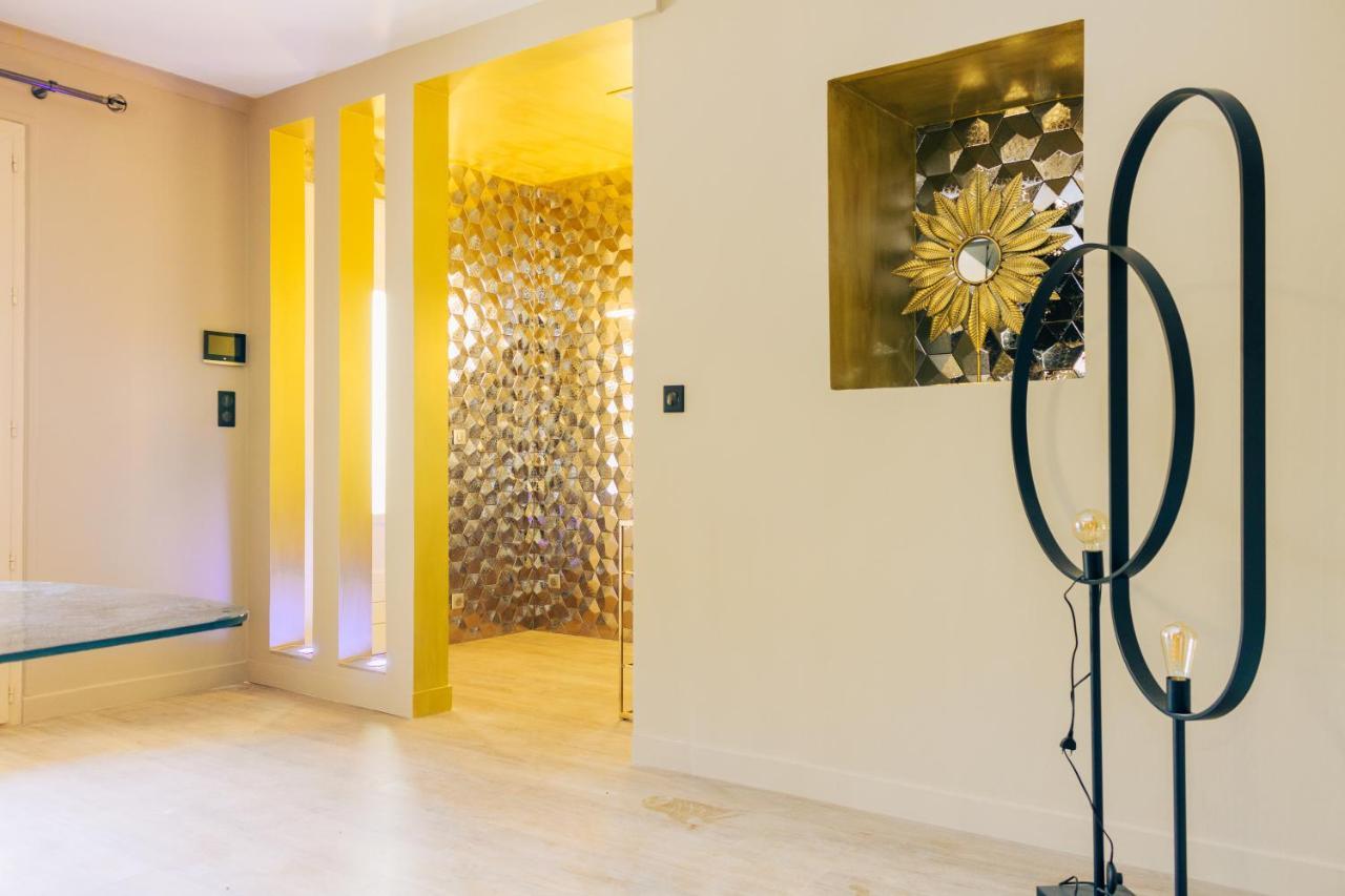 Magnifique villa de luxe au coeur de la garrigue Nîmes Extérieur photo