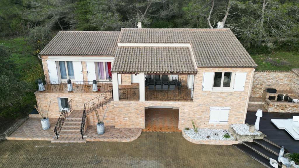 Magnifique villa de luxe au coeur de la garrigue Nîmes Extérieur photo