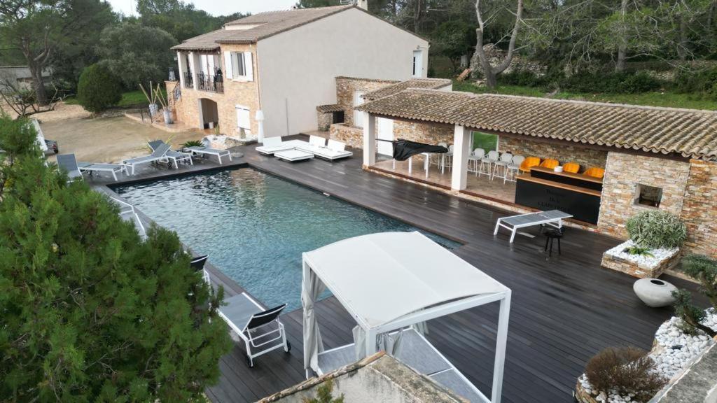 Magnifique villa de luxe au coeur de la garrigue Nîmes Extérieur photo